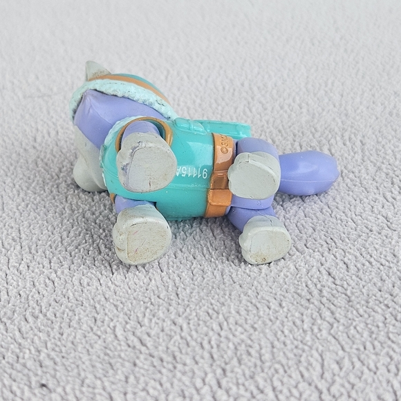 Paw Patrol Everest Snowmobile Action Figure Dog Spin Masters Preschool - Picture 11 of 12